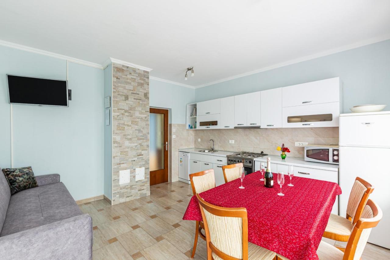 Apartments With A Parking Space Brsec, Opatija - 7796 Martina 外观 照片